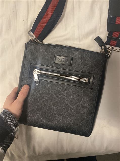 authentic gucci messenger bag.